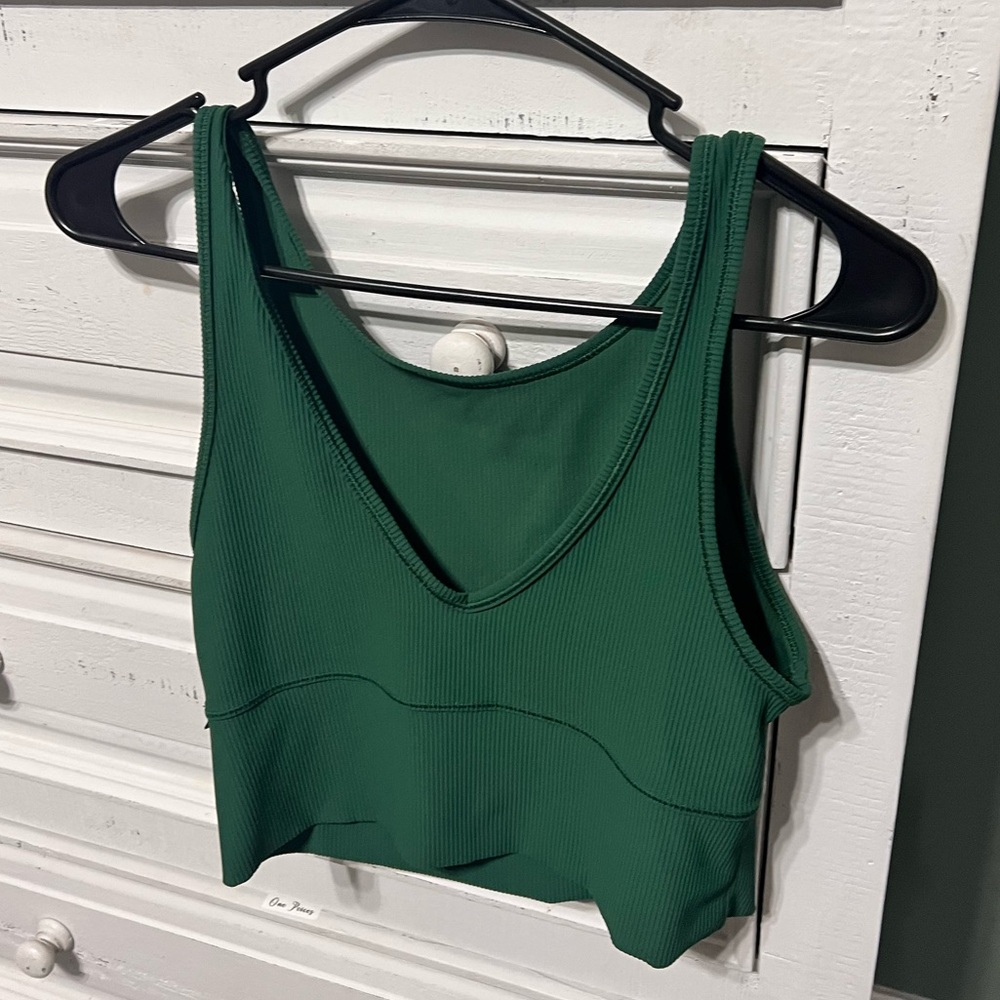 Sz 8 lululemon Everglade green power pivot reversible crop